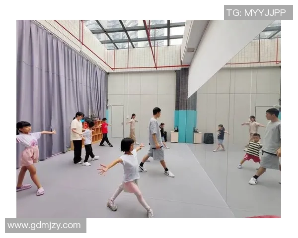 广州街舞队防守策略解析：如何在街舞赛场上赢得胜利