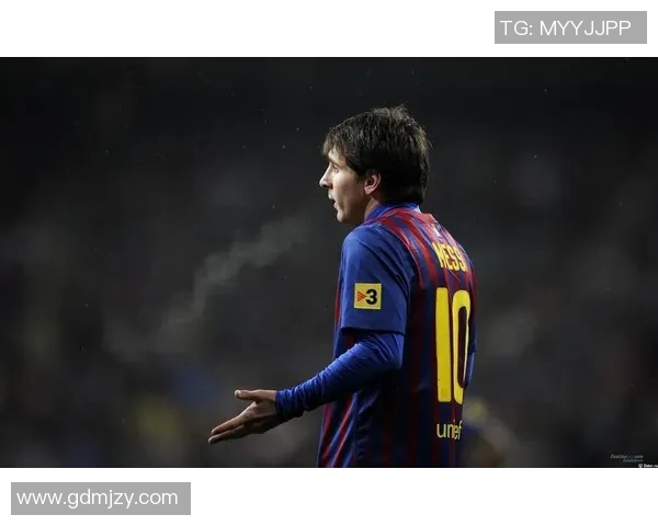 足球明星高清壁纸合集尽享球场魅力与激情瞬间的视觉盛宴 足球明星高清壁纸合集尽享球场魅力与激情瞬间的视觉盛宴