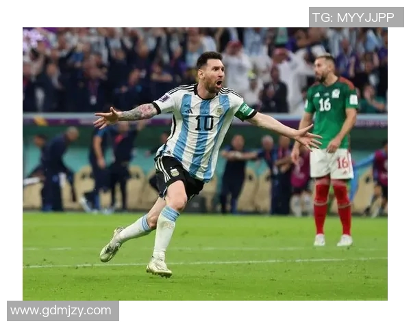 11月20日足球明星盛典回顾与精彩瞬间盘点